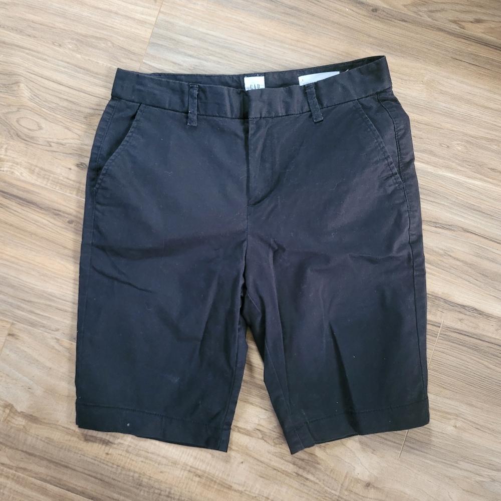Gap Bermuda Shorts Size 2